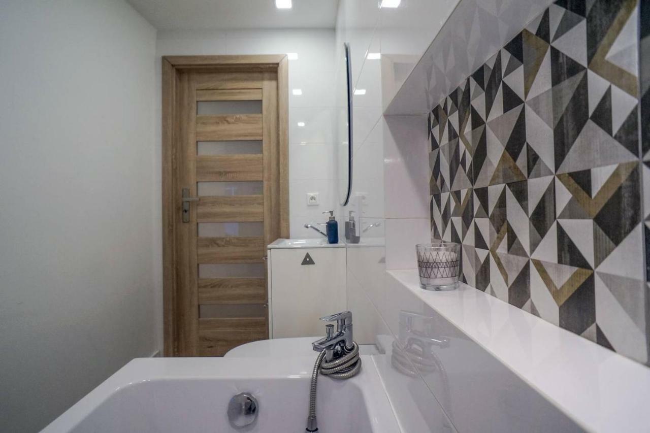 ビィドゴシュチュDwupoziomowy Apartament Mazowiecka 18アパートメント エクステリア 写真